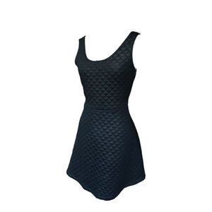 Nwot Express Fit & Flare Diamond Quilted Skater Dress Size Large